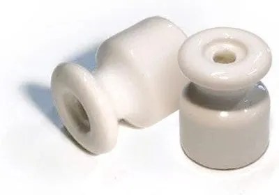 Porcelain insulator for wall system - 18 mm