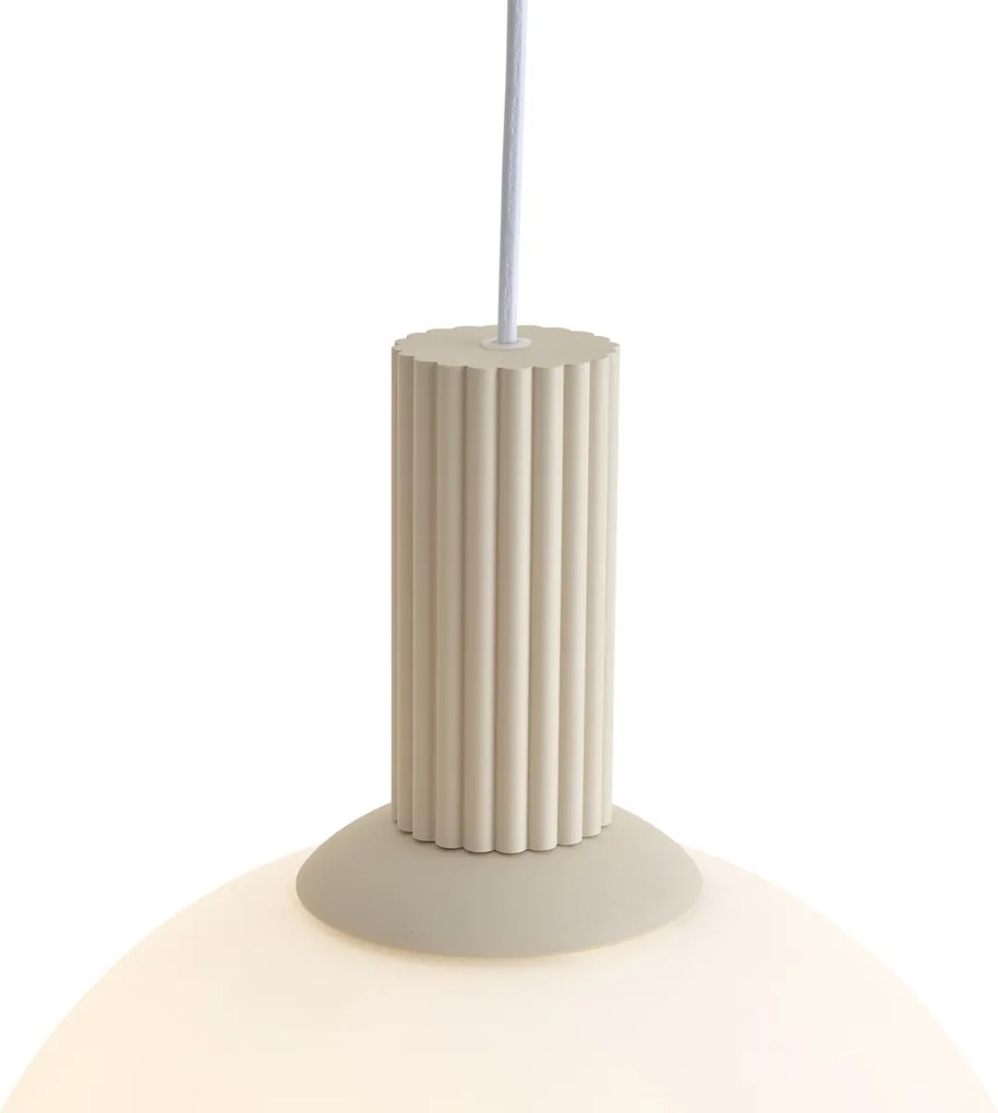 Candeeiro Pendente Escandinavo Bege com Vidro Opalino 3 Luzes - Polly