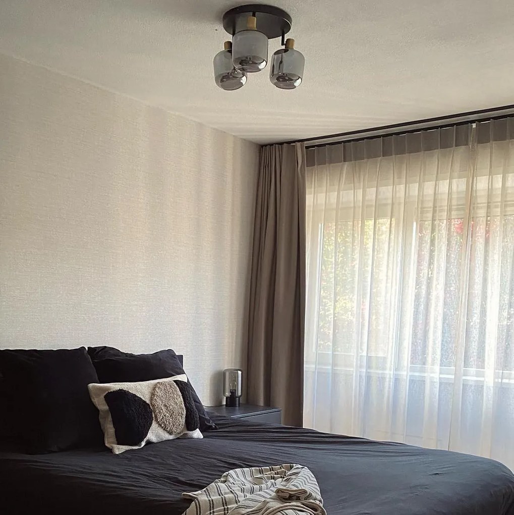 Foco de teto preto com dourado e vidro fumê 3 luzes - Zuzanna