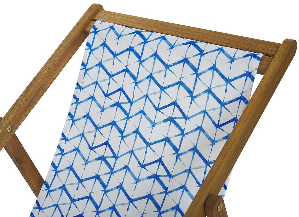 Conjunto 2 espreguiçadeiras madeira clara e 2 lonas brancas e padrão geométrico azul ANZIO Beliani