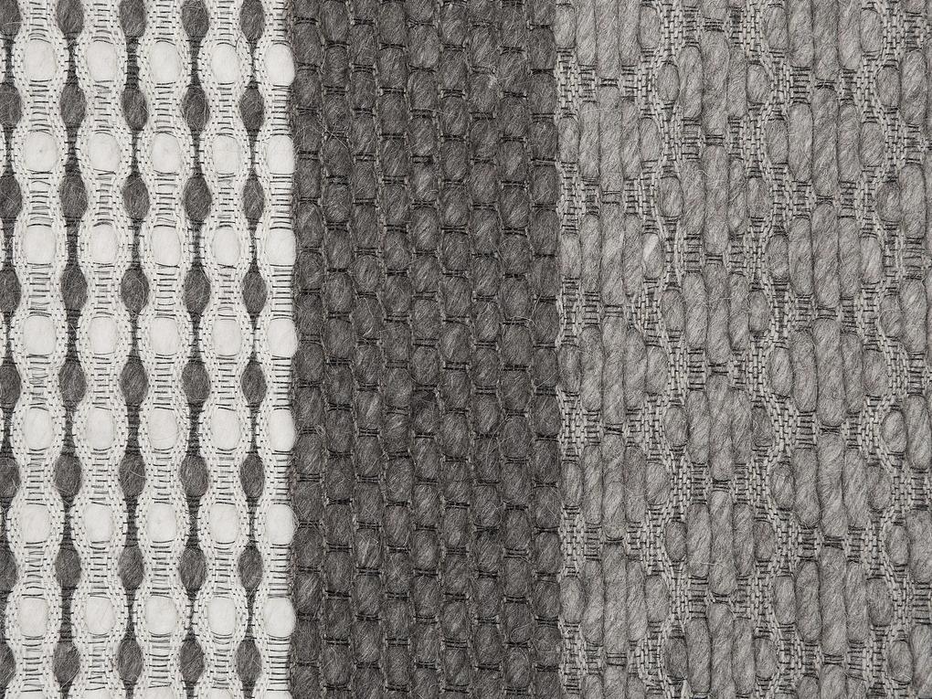 Tapete em lã cinzenta 80 x 150 cm AKKAYA Beliani