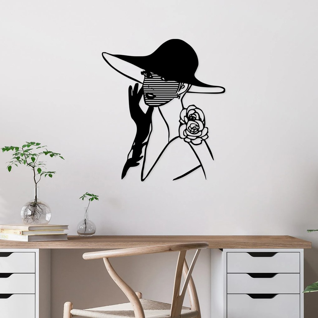Acessório Decorativo de Parede Striped Woman – Preto – 60 x 69 cm