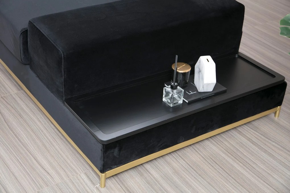 Sofá de 4 Lugares Line – Preto e Dourado – 320 x 102 x 84 cm