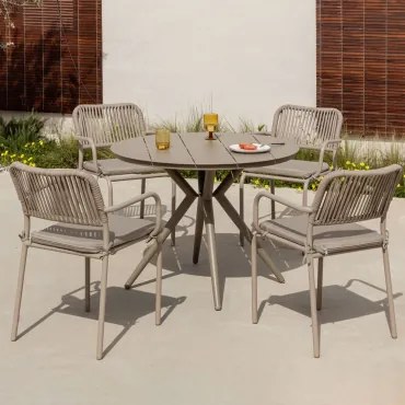Conjunto De Mesa Redonda Valerie De 100 Cm E 4 Cadeiras De Jardim Empilháveis Com Braços Em Alumínio Arhiza Moka Brown - Sklum