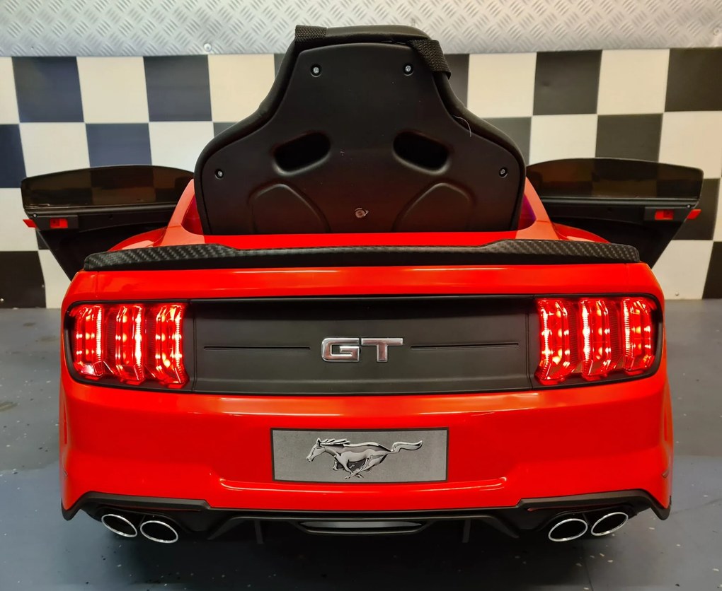 Carro infantil 24V Ford Mustang Comando Drift, Pneus frente de borracha / traseira de plástico devido ao Drift vermelho metálico