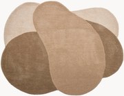 Tapete em lã com forma orgânica Denton