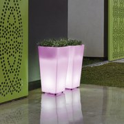 VASO MELISA 30 (58 CM)  COM LUZ LED RGB SOLAR + BATERIA RECARREGÁVEL HOTEL, CASA, JARDIM, RESTAURANTE, BAR