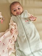 Saco de bebé, especial verão, com abertura central, CHERRY   verde-salva