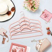 Conjunto de 30 cabides Rosa claro