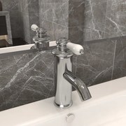 vidaXL Torneira para lavatório de casa de banho 130x180 mm prata