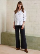 Camisa em gaze de algodão bordado FM para gravidez e amamentação.  branco