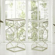 CONJUNTO DE 2 MESAS DE APOIO DOURADAS 31,5X31,5X68-28X28X64 CM