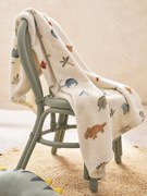 Manta estampada em tecido polar multicolor