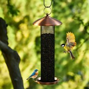 Comedouro para pássaros 16 x 40 cm em forma de tubo de malha metálica suspenso com tampa e bandeja de grande capacidade 16 kg para sementes