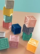Lote de 12 cubos macios multicolor