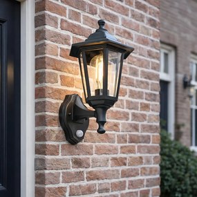 Candeeiro de parede exterior clássico preto com sensor de movimento - New Haven