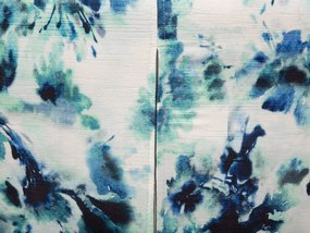 Poltrona em tecido azul e branco em padrão florido BJARN Beliani