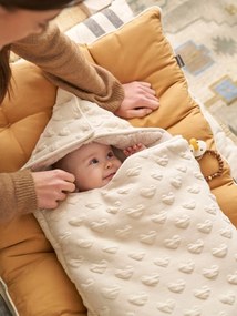 Ninho com corações em jacquard bege