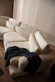 **** Sofá de 4 Lugares River – Bege – 330 cm x 105 cm x 90 cm

**