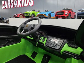 Carro elétrico infantil  Lamborghini Revuelto de 24 V, 2 Lugares com Pneus EVA, controlo remoto 2.4G Assento de couro VERDE