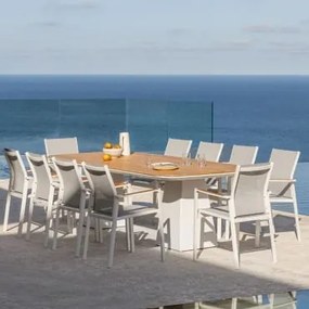 Conjunto De Mesa Retangular 260x110 Cm Em Alumínio E Madeira De Teca Inkeri E 10 Cadeiras De Jardim Empilháveis Em Alumínio Elvi Madeira De Teca -