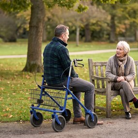 Andador 4 rodas dobrável, rollator em aço inoxidável, assento acolchoado em PU, pega regulável, azul
