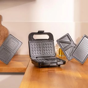 Sanduicheira 4 em 1 Rock´nToast. 1000 W de potência, capacidade para 2 sandes, acabamentos em aço inoxidável, 4 placas intercambiáveis com revestiment