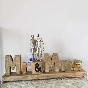 Placa Mr &amp; Mrs | Madeira | 51x28x7 CM