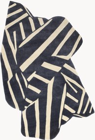 Tapete em lã artesanal Into the Fold