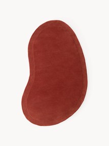 Tapete em lã artesanal com forma orgânica Kadey