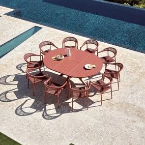 Conjunto De Mesa Extensível Redonda 145-200x145 Cm Barces E 10 Cadeiras De Jardim Empilháveis Com Apoios De Braços Em Alumínio A Telha Vermelha -