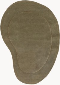 Tapete de pelo curto em lã tufado à mão com forma orgânica Shape