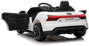 Carro elétrico para crianças Audi RS E-tron GT 12V, controlo remoto, USB / AUX, Bluetooth, bateria de lítio, luzes LED licença ORIGINAL Branco
