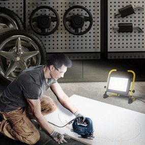 Projetor LED Recarregável com Cabeças e Suporte Ajustáveis 100W 8500 L