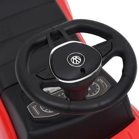 Carro de passeio Volkswagen T-Roc vermelho
