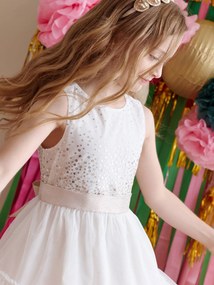 Vestido de Natal com lantejoulas e tule, para menina cru