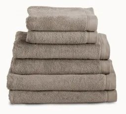 Toalhas banho 100% algodão penteado 580 gr.: 1 Toalha 100x150 cm - 1 toalha 50x100 cm - 1 toalha 30x50 cm - 1 luva turco 15x21 cm