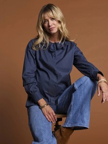 Blusa para gravidez e amamentação com folhos ENVIE DE FRAISE. azul-noite