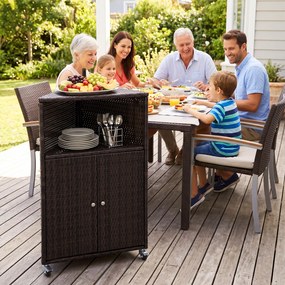 Armário de rattan para exterior com rodas 66 x 47 x 111 cm, compartimento aberto de 2 níveis com portas, aparador com rodas para jardim e terraço, Cas