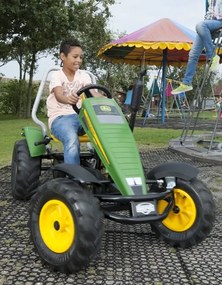 BERG BERG JOHN DEERE BFR-3 Kart A PEDAIS CRIANÇAS E ADULTOS +5 ANOS (3 Velocidades)