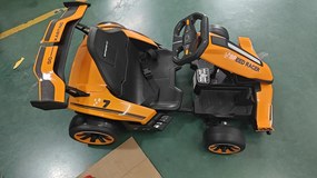 AIYAPLAY Kart Elétrico para Crianças 12 V, Go-Kart, 2 Motores, Assento Ajustável, Bateria de Lítio, Partida Progressiva, Laranja | Aosom Portugal