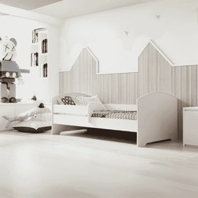 Cama infantil branca Luk 140x70 com grade - colchão e estrado incluído