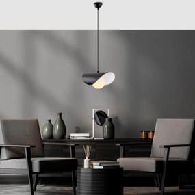 Chandelier Camel 6 – Preto/Branco – 32 x 38 cm