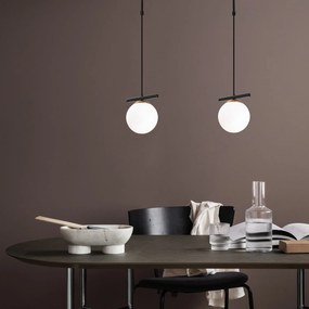 Chandelier Uzum – Branco e Preto – 64 x 15 cm