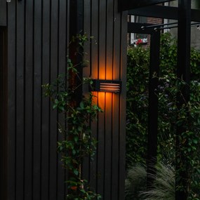 Candeeiro de parede exterior moderno preto IP44 - Hurricane 1