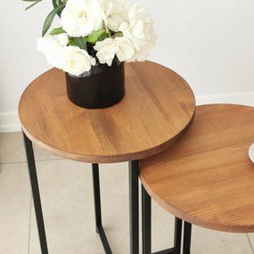 Mesa de Centro Neta – Carvalho – Grande: 35x55x35 cm / Pequena: 35x50x