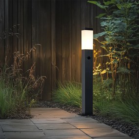 Candeeiro de exterior cinzento escuro com vidro opalino 80cm IP44 com tomada e sensor de movimento - Malios