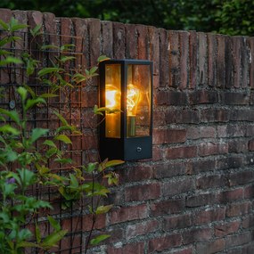 Candeeiro de parede exterior preto com sensor crepuscular dourado - Rotterdam Industrial