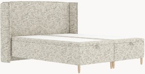 Cama estofada artesanal com arrumação Ritual