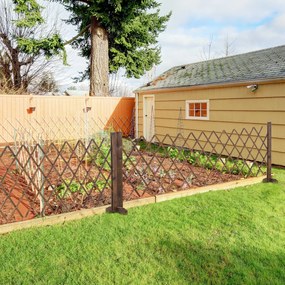Outsunny Cerca de Madeira Extensível Barreira de Segurança para Cães Retrátil Multiuso para Decoração de Jardim Pátio 225x30x106cm Marrom